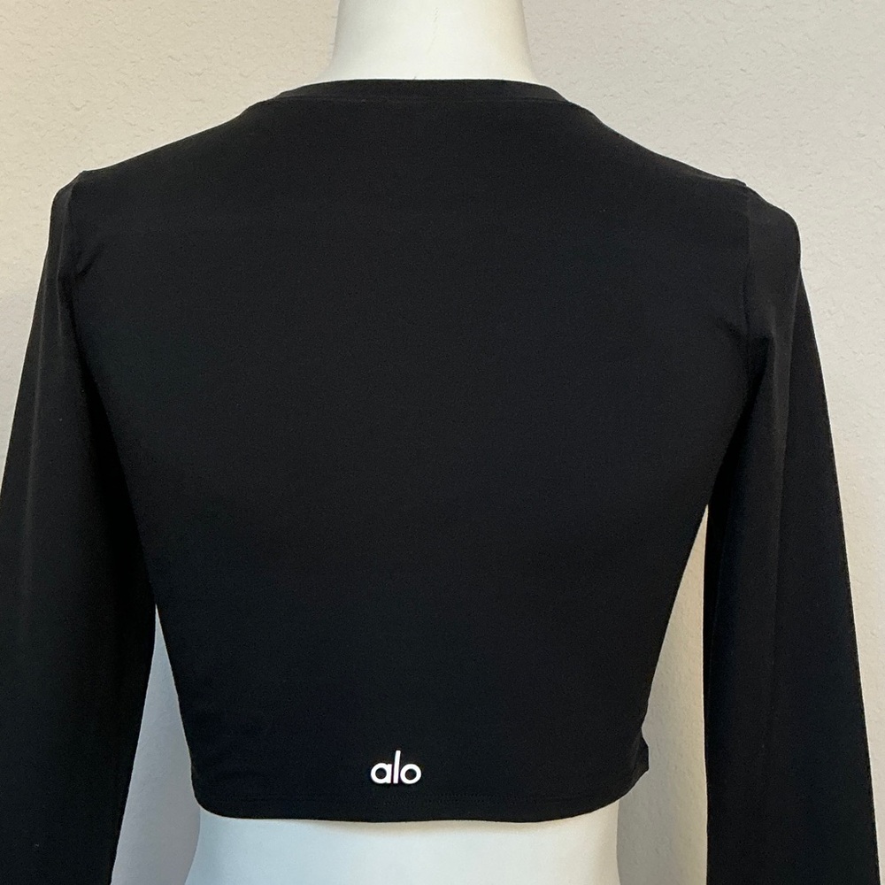 ALO Yoga Black Alosoft Crop Finesse Long Sleeve - Picture 8 of 8